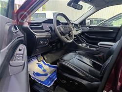 جیپ گراند شیرۆکی